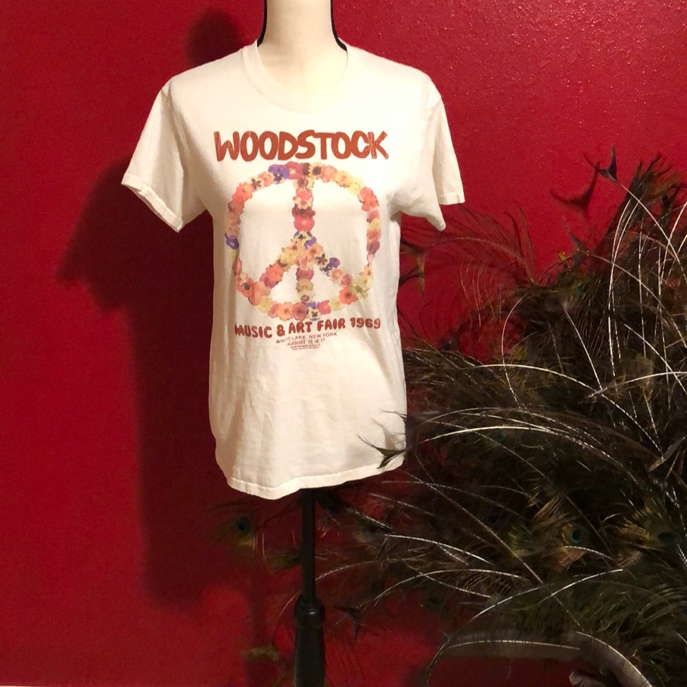 🌸Woodstock Music & Art Fair 1969 vintage t-shirt in excellent condition!